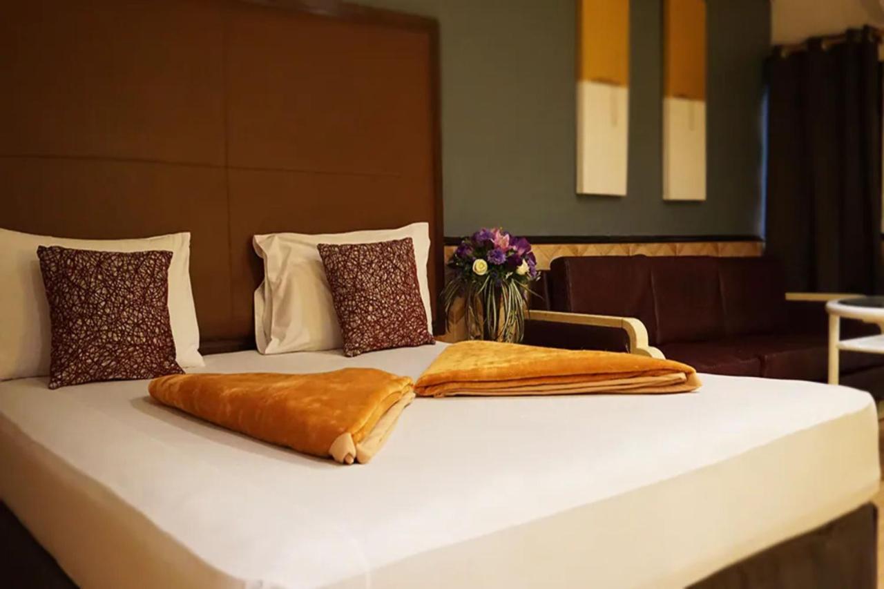 Kaya Place Bangkok Ngoại thất bức ảnh